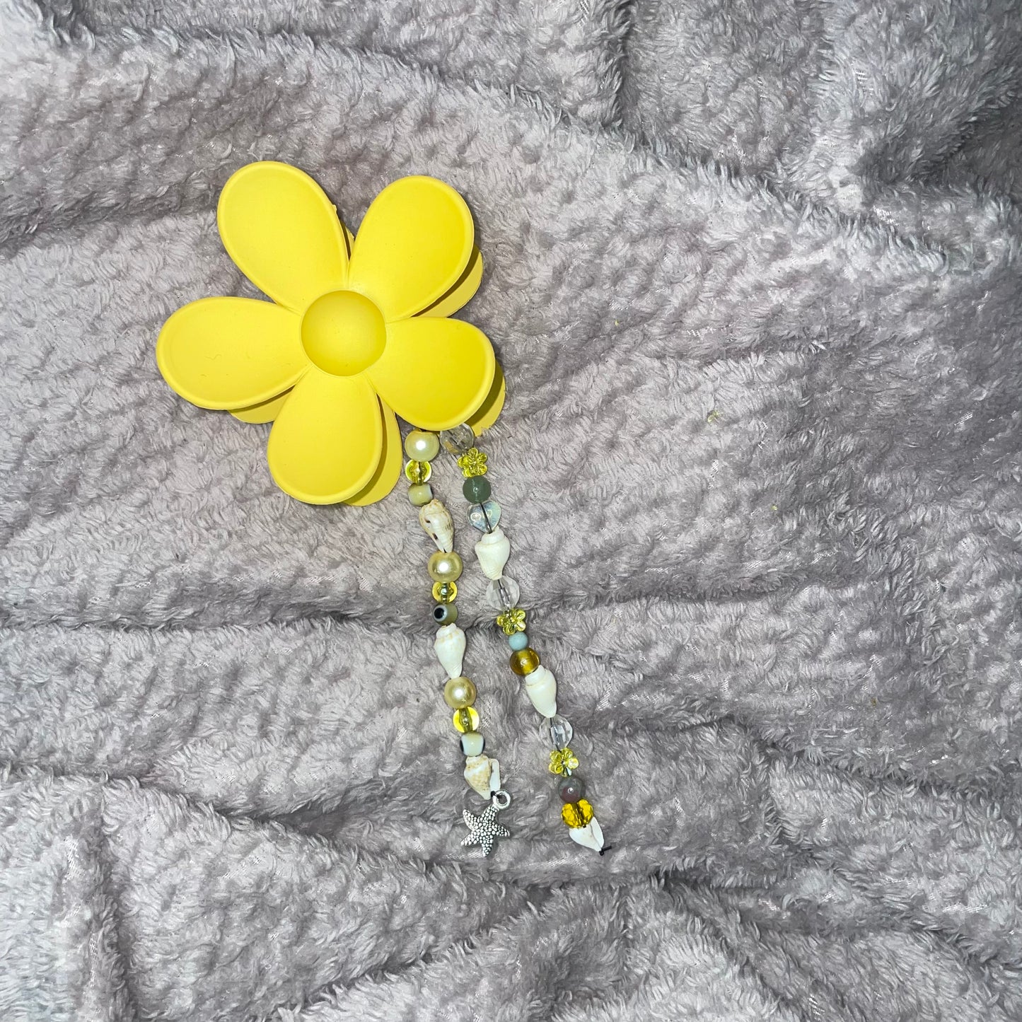 Flower hair clip
