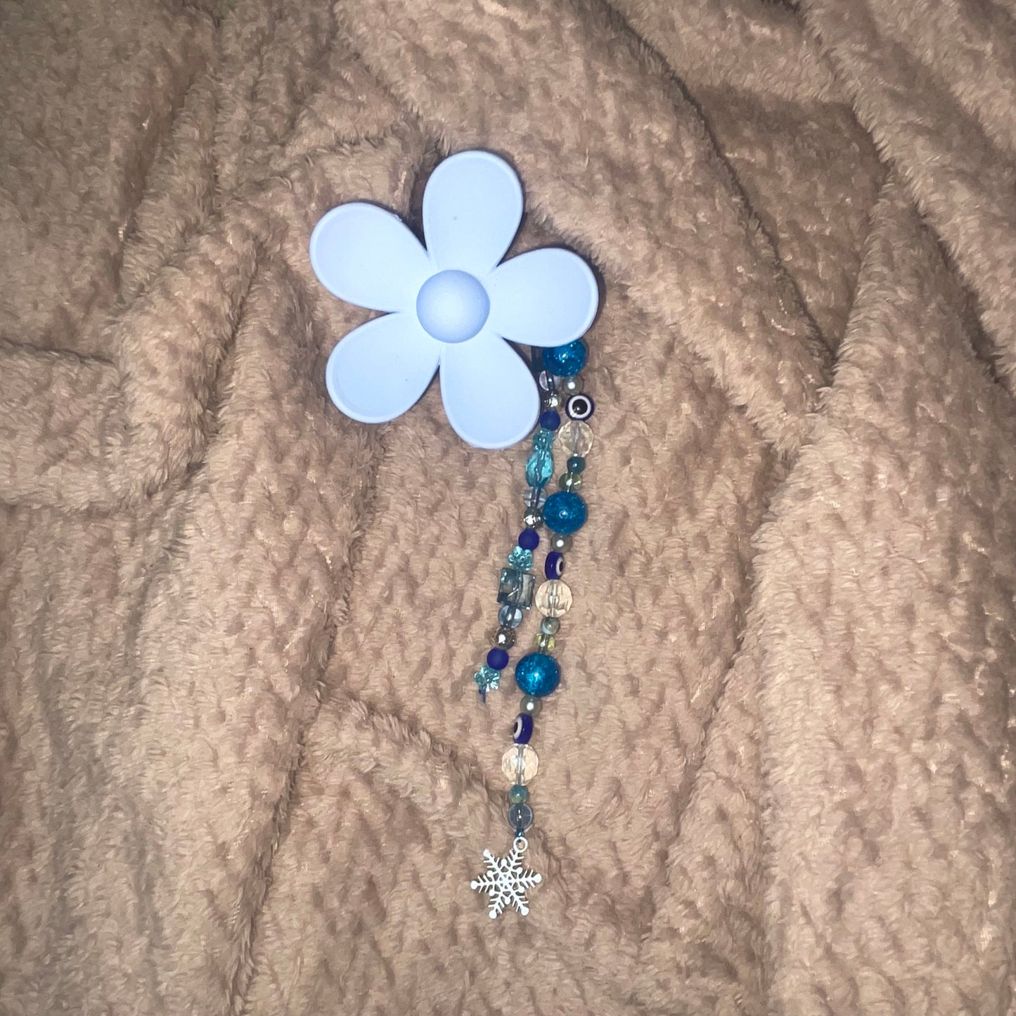 Flower hair clip